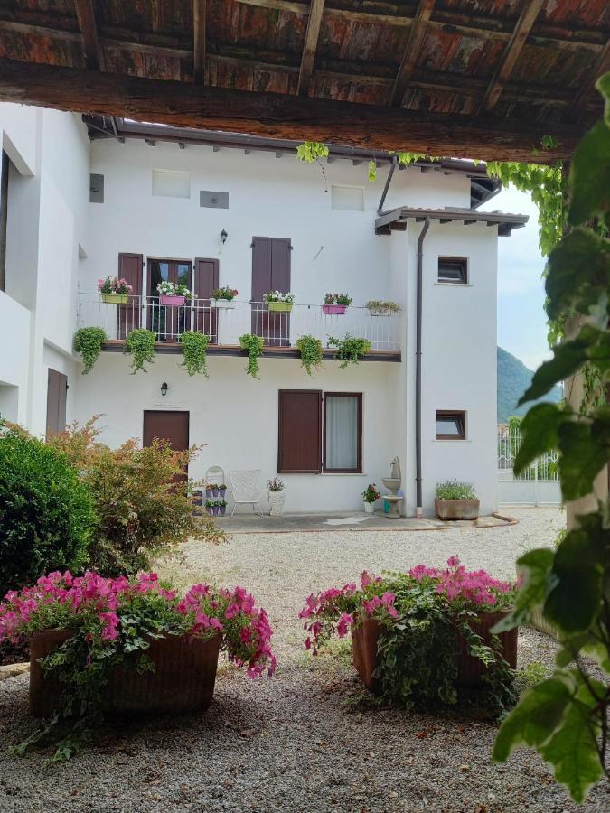 La Casa Bianca Apartment Roe Bagian luar foto