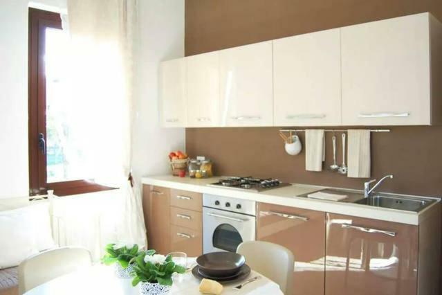 La Casa Bianca Apartment Roe Bagian luar foto